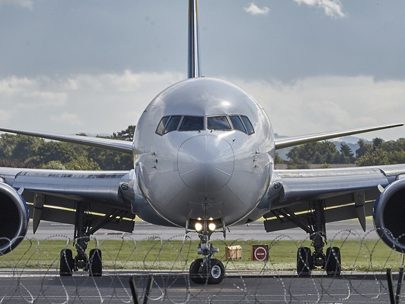 Commercial Aviation vs. Business Aviation: What's The Difference, Anyway?
