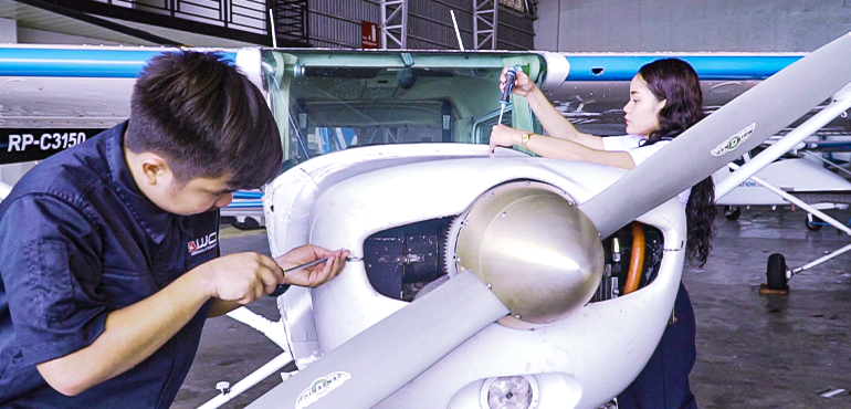 BS Aircraft Maintenance Technology
